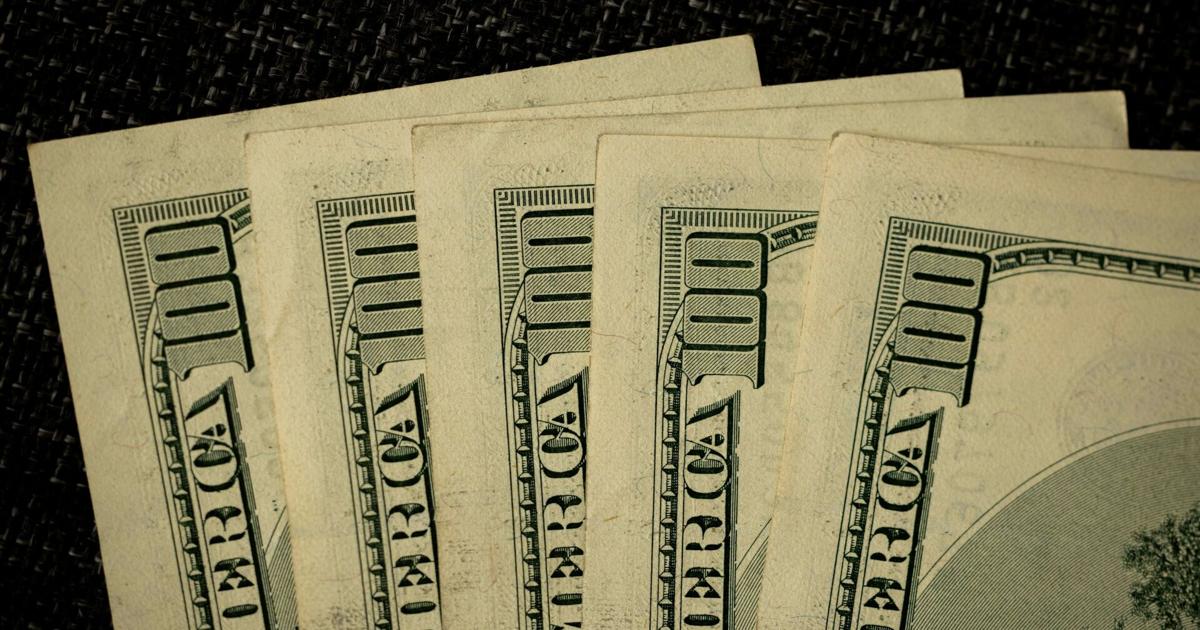 Taxpayer Philanthropy: Nonprofit pays Michelle Obama aide $700k