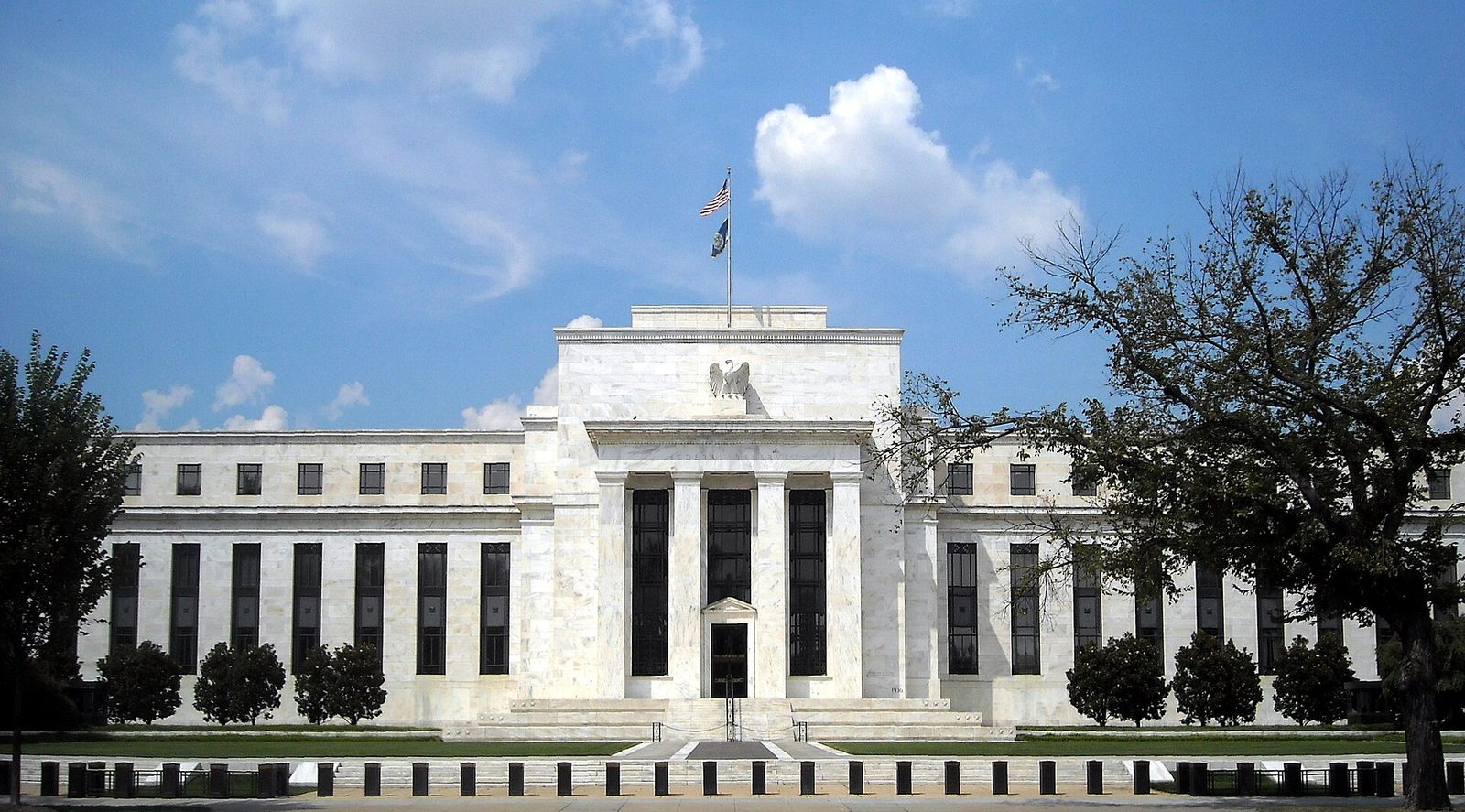 Fed minutes show most officials expected another rate increase by year-end